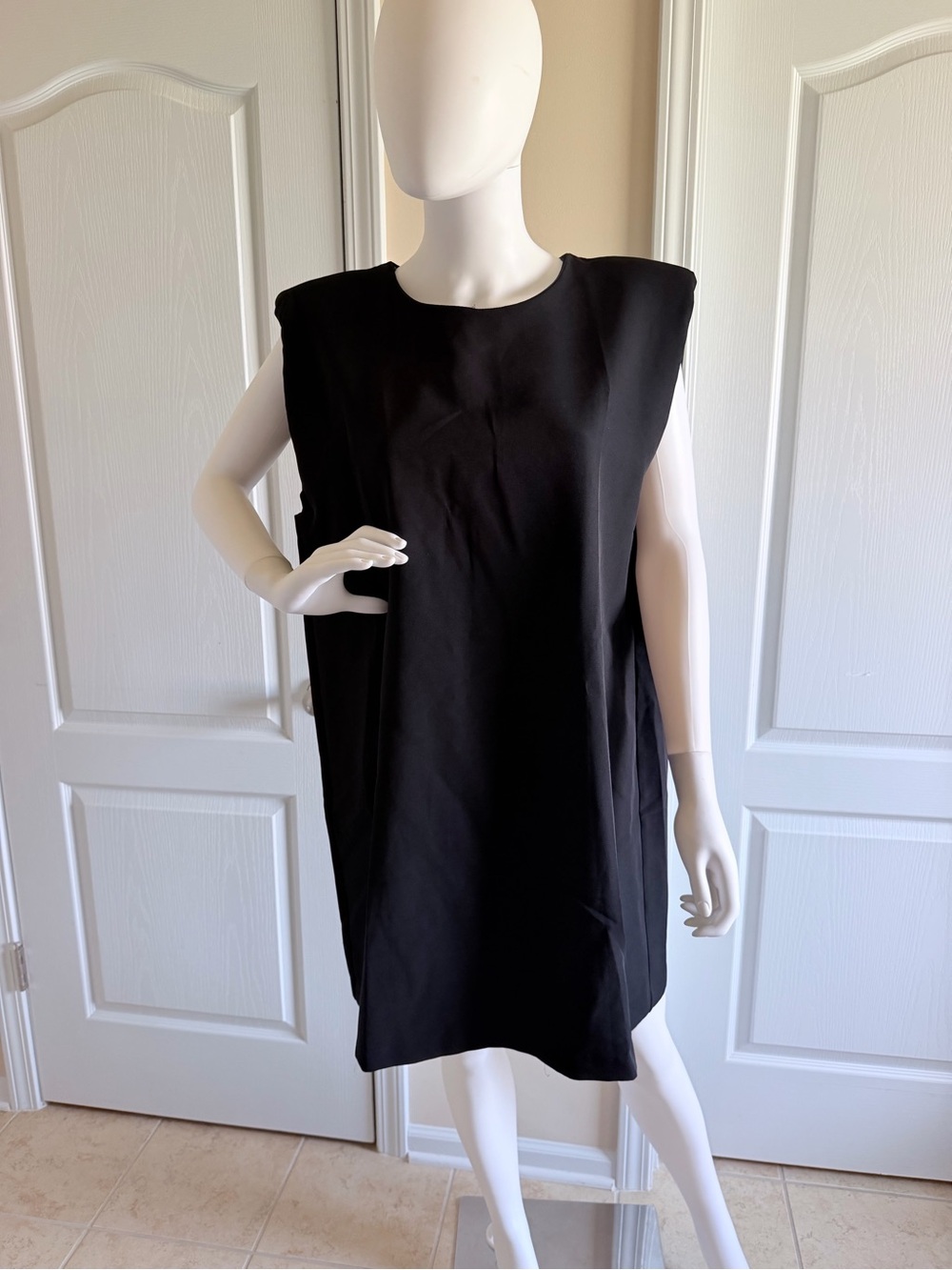NEW ZARA Black Sleeveless Chic Minimalist Shift Padded Shoulder Mini Dress XL